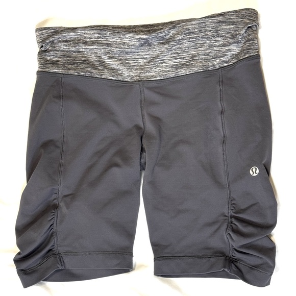 lululemon athletica Pants - lululemon 4 Gray Zip Pocket Ruched Drawcord Biker Shorts